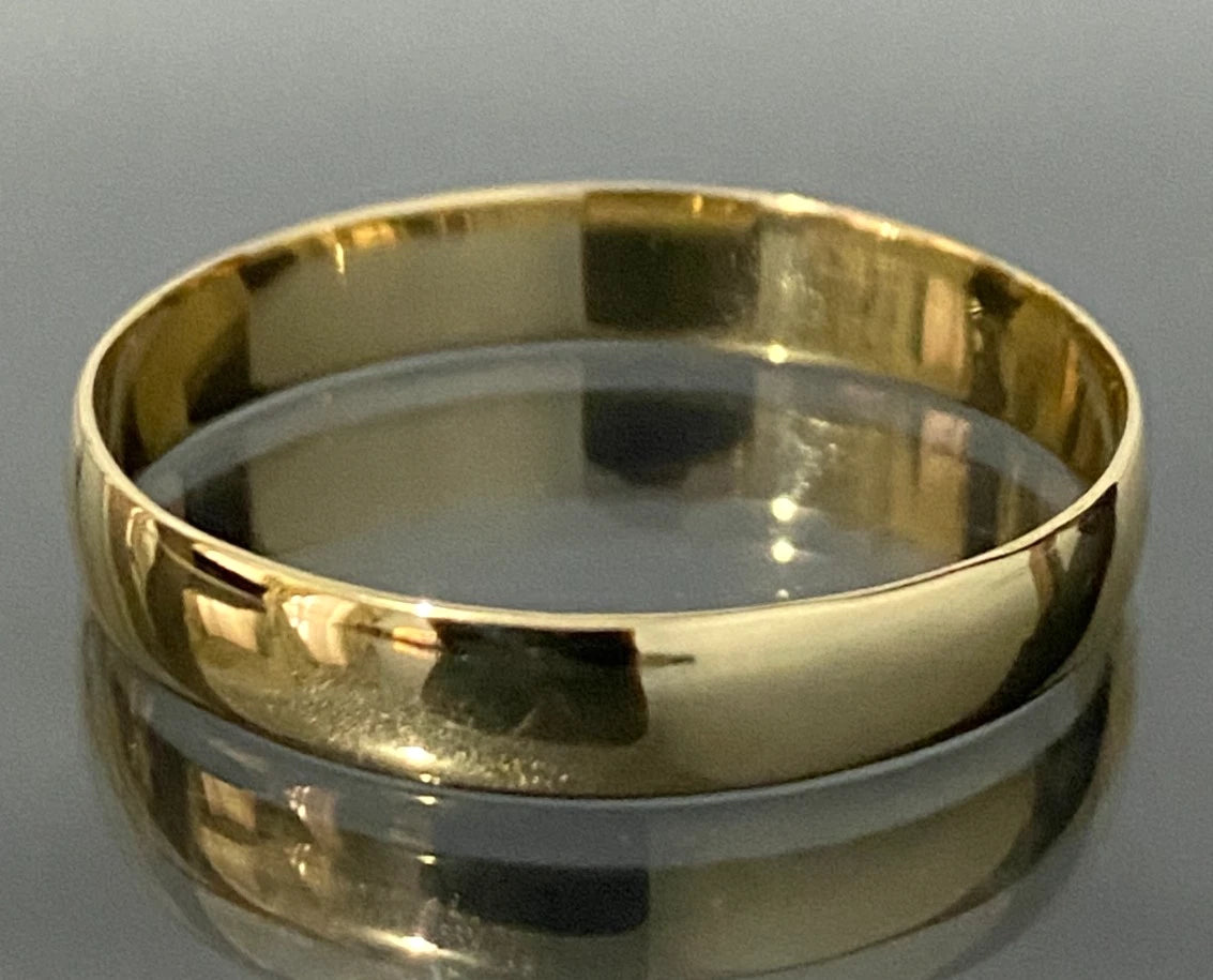 18K Yellow Gold Men's Wedding Band Ring Size Z+4