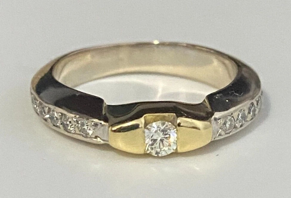 18K White Gold & 0.28CT Diamond Engagement Ring Size J 1/2 - 5