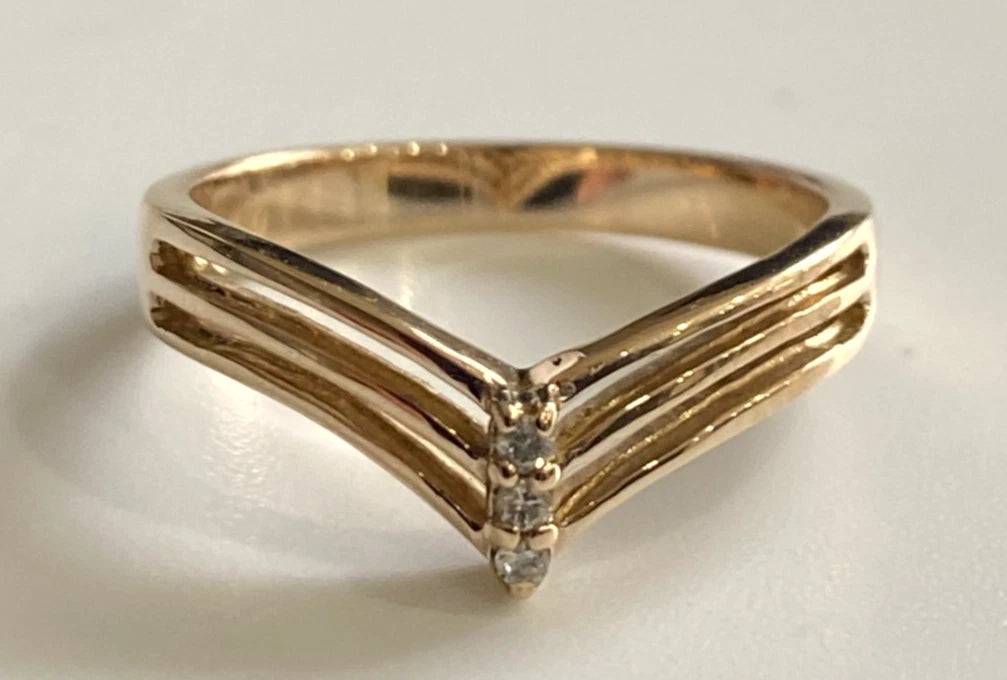 9ct Yellow Gold Diamond Wishbone Ring | Chevron Band Size L 1/2 (US 6)
