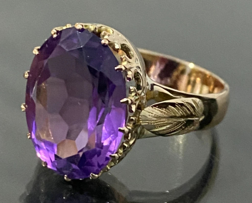 Vintage 14K Yellow Gold & Amethyst Stone Ring Size N - 6 3/4