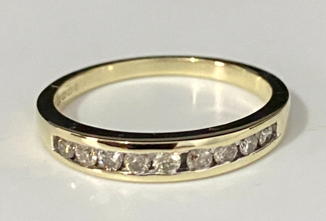 9K Yellow Gold & 0.25CT Diamond Channel Set Wedding Band Ring Size M - 6 1/4