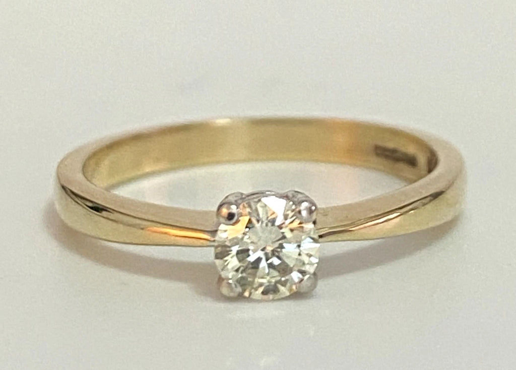9K Yellow Gold & 0.33CT Diamond Solitaire Engagement Ring - Size M (US 6.25)