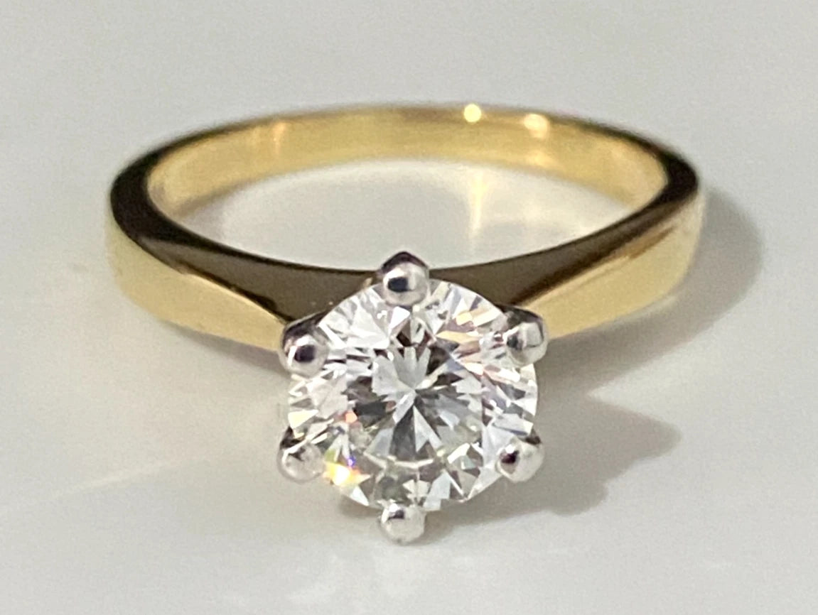 18K Yellow Gold & 1.30CT Diamond Solitaire Engagement Ring - Size M 1/2 (6.50)