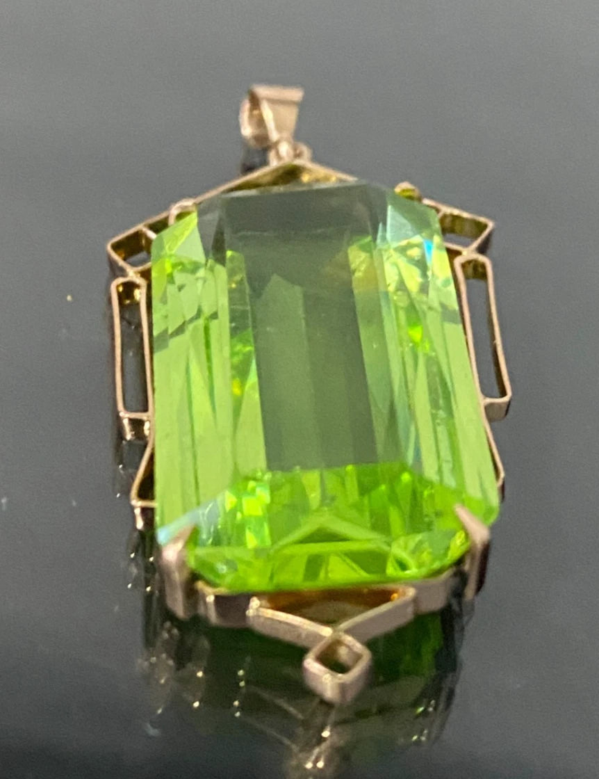 Vintage 9K Yellow Gold & Green Paste Pendant