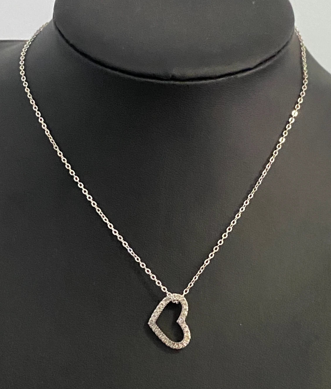 9K White Gold & 0.25CT Diamond Heart Pendant