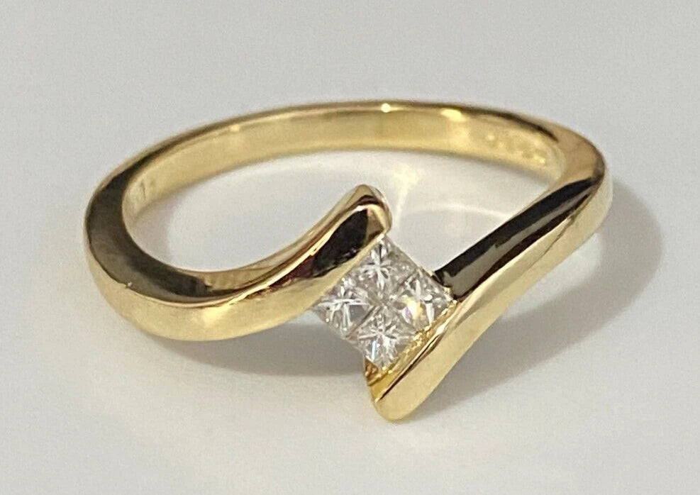 18K Yellow Gold & Princess Cut Diamond Bypass Ring Size N 1/2 - 6 3/4