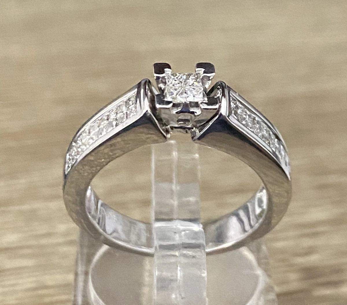 10K White Gold & 0.55CT Diamond Engagement Ring Size M 1/2 - 6 1/4